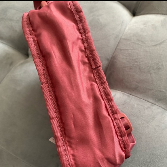 Lululemon Everywhere Belt Bag Cherry Blossom Tint OG Original - Picture 8 of 12